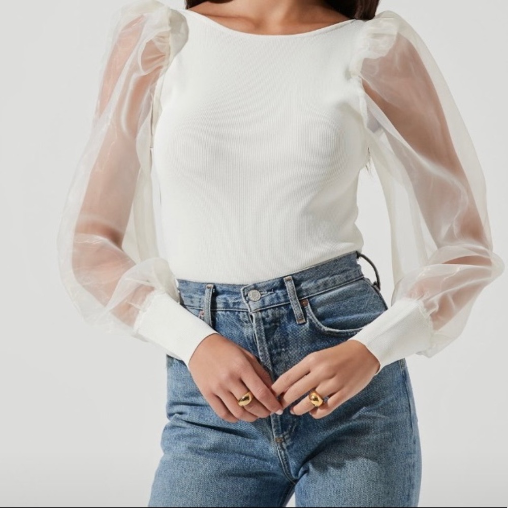 Ivory organza sleeve knit bodysuit